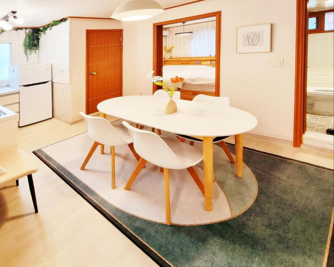 Hongik Hongdae Yeonnam Hoi-House Apartment Seoul Bagian luar foto